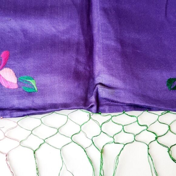 Vtg Purple Floral Embroidered Small Tablecloth Square Satin Decorative Accent - Picture 7 of 16